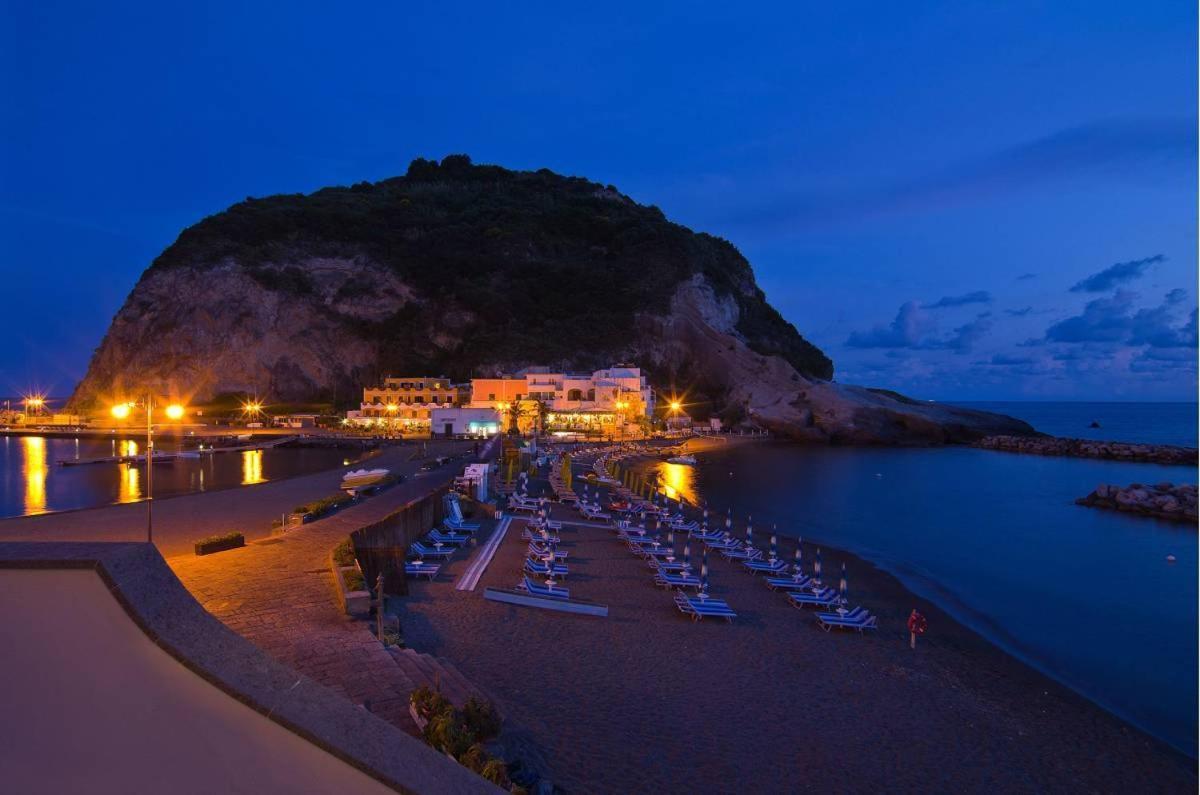 Hotel Terme Tirrenia อีสเกีย ภายนอก รูปภาพ